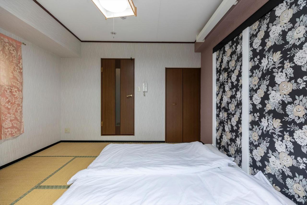 Ryokan Sinsekai - Tourpalace Осака Экстерьер фото